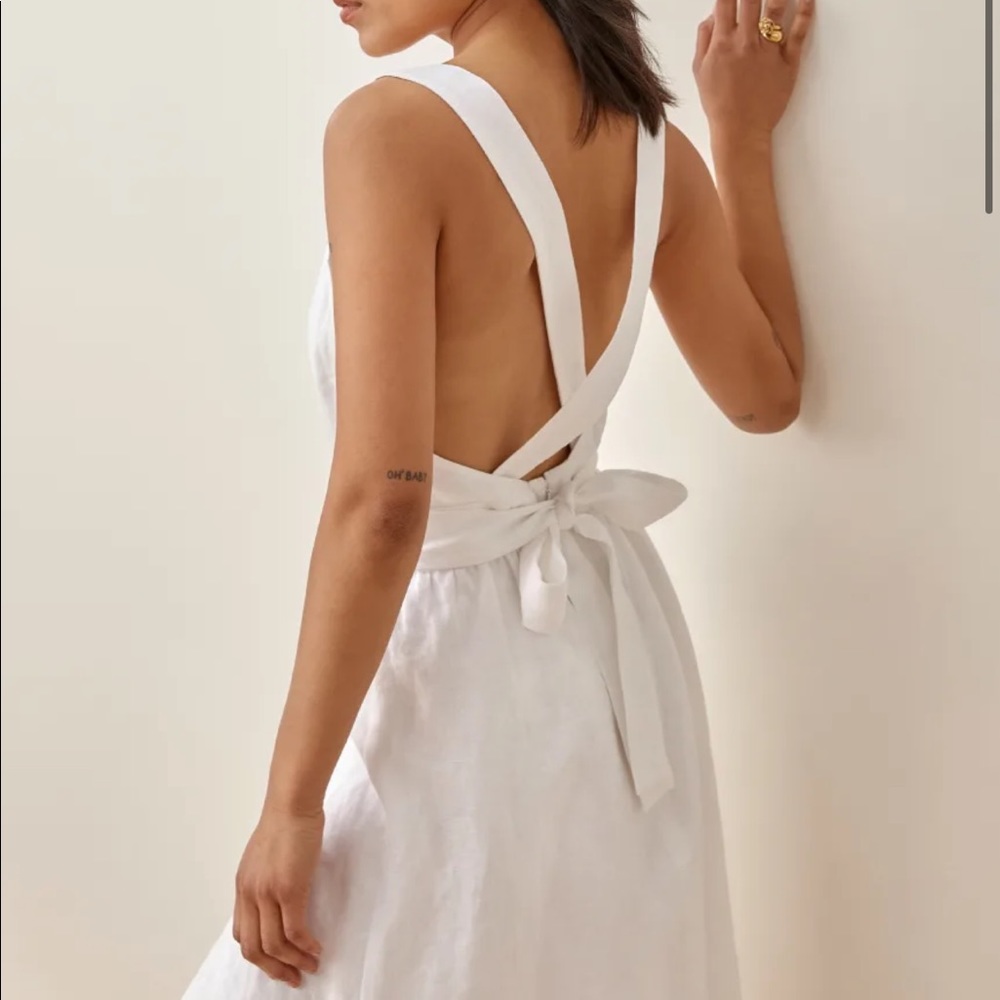 **SOLD OUT- NEW W TAGS** Reformation Elara Dress, white linen, size 4P